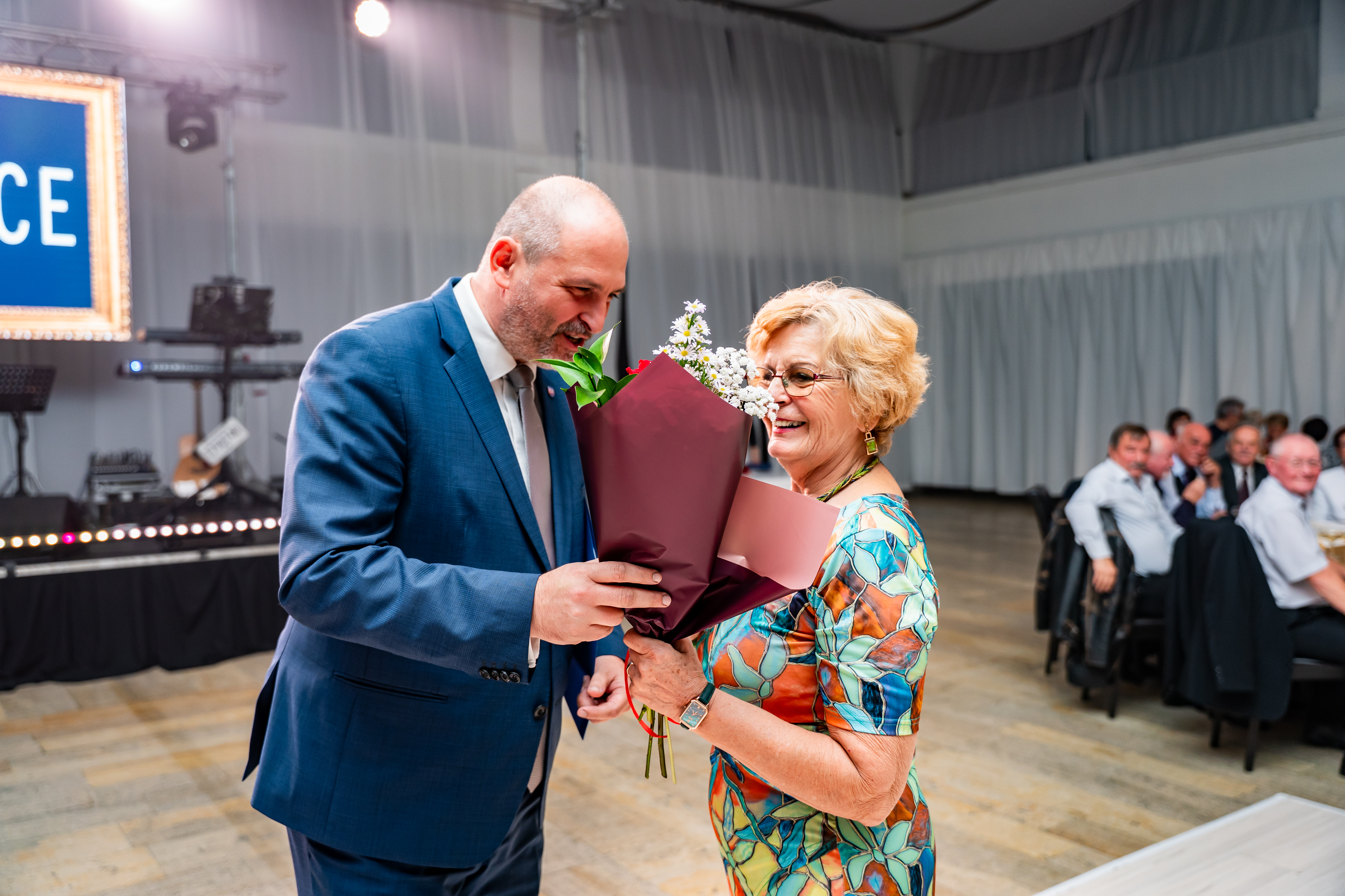 Oktobrovy bal pre seniorov-55